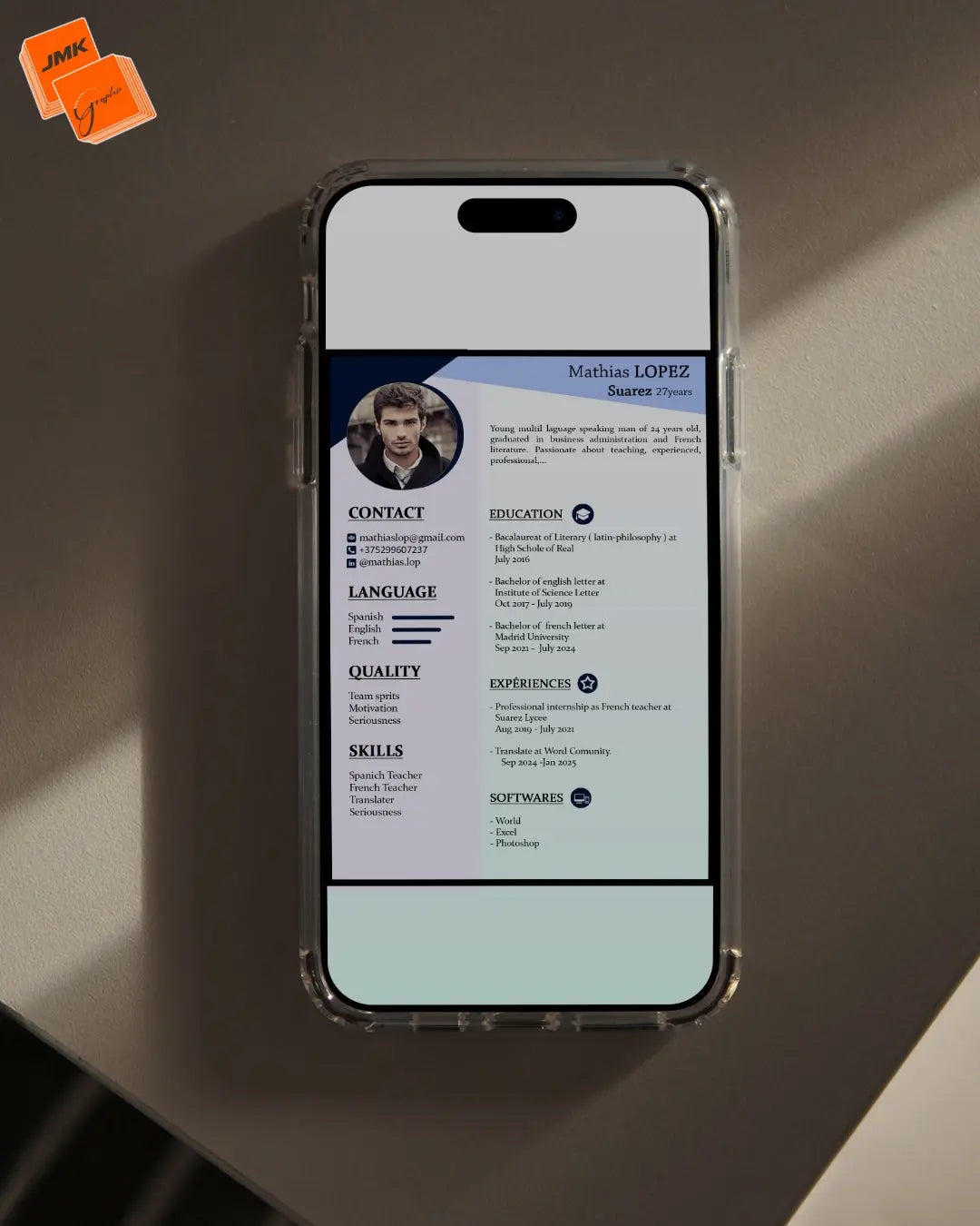 Get a Professional  CV, design online adapte to everyone with JMK GRAPHIC    Proffesional